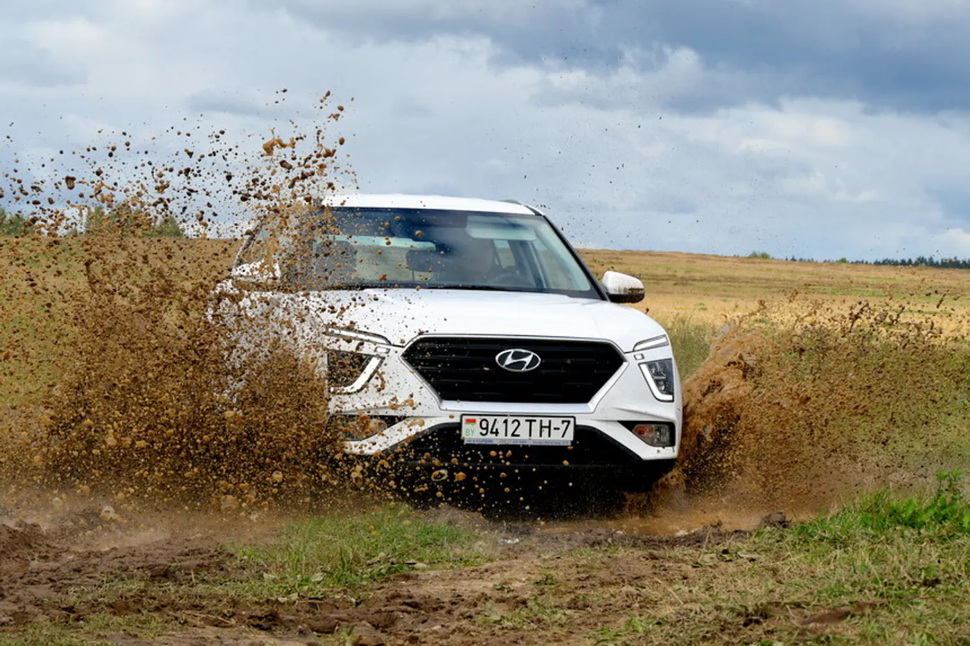 Невзирая на "лицо". "Пытаем" Hyundai Creta лесными дорожками и осенними лужами
