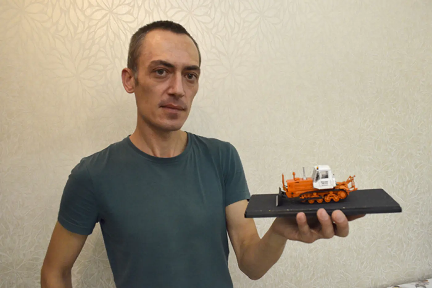"Раньше это была прибавка к зарплате до 500 рублей". Коллекционер машинок о том, можно ли заработать