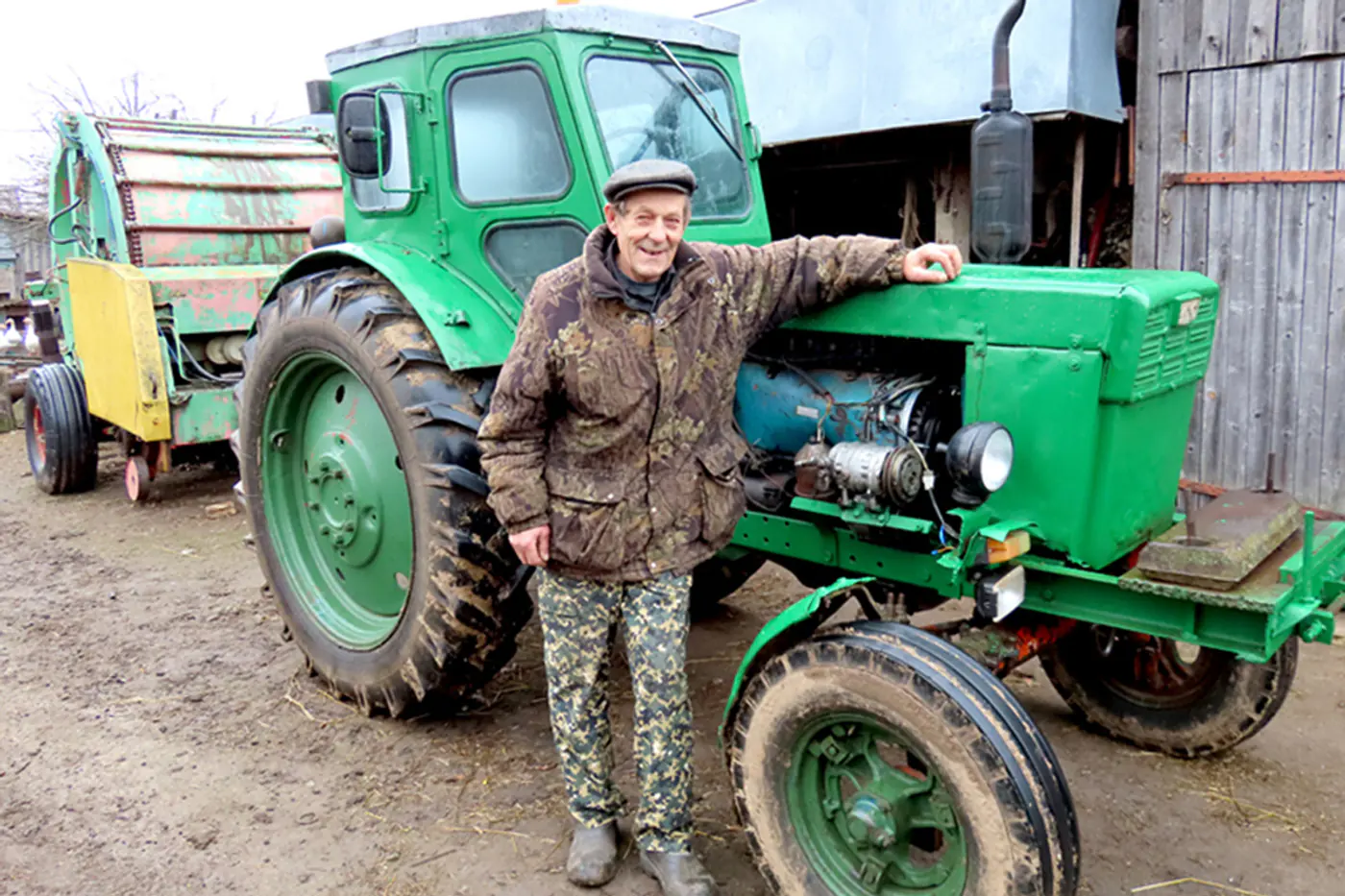 Местный "кулибин": житель Климовичского района собрал трактор и мотоцикл