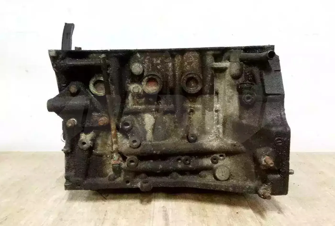 Двигатель к Nissan Primera 1999