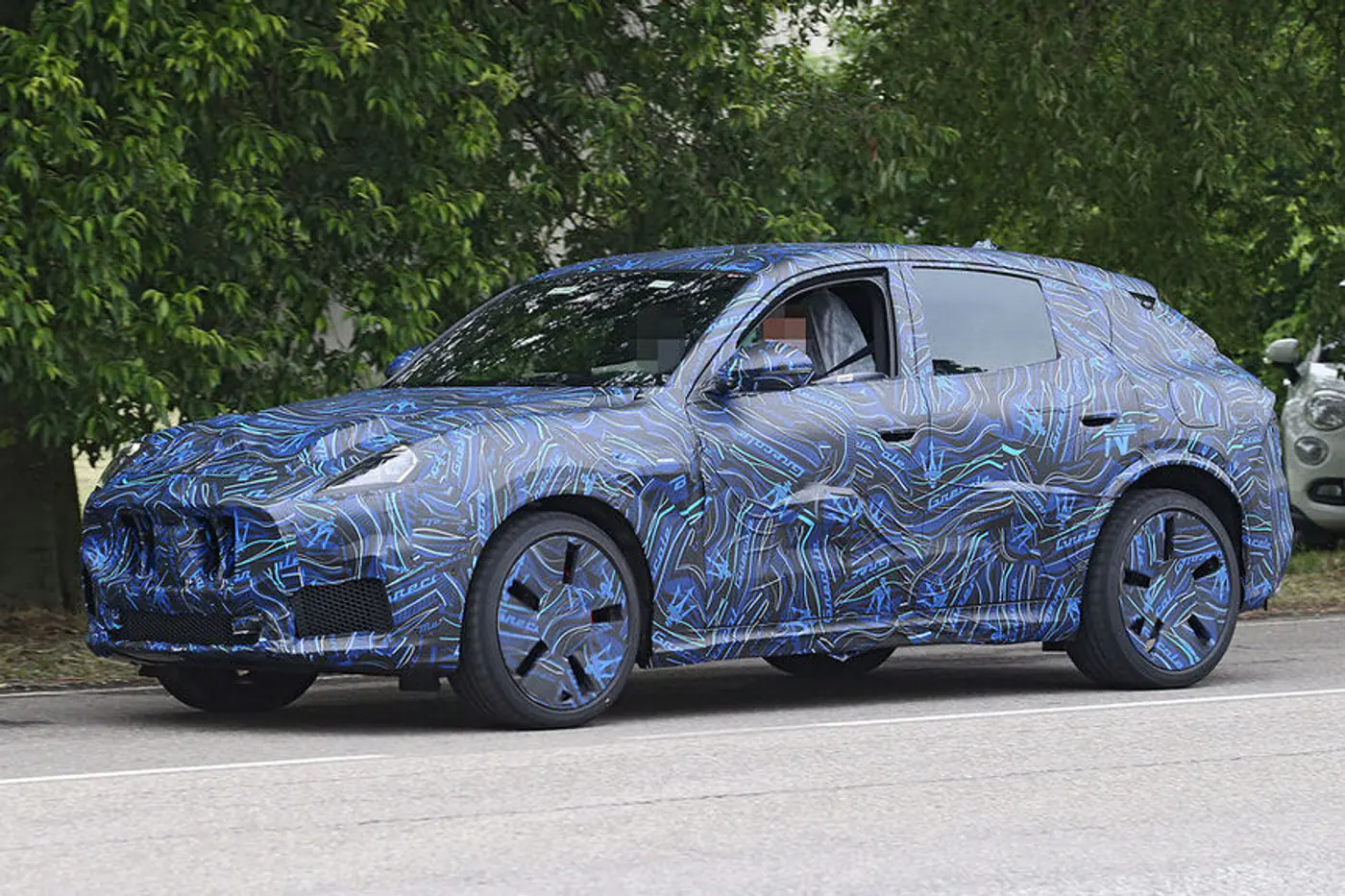 Что скрывают автопроизводители? Изучаем шпионские фото BMW, Audi и не только