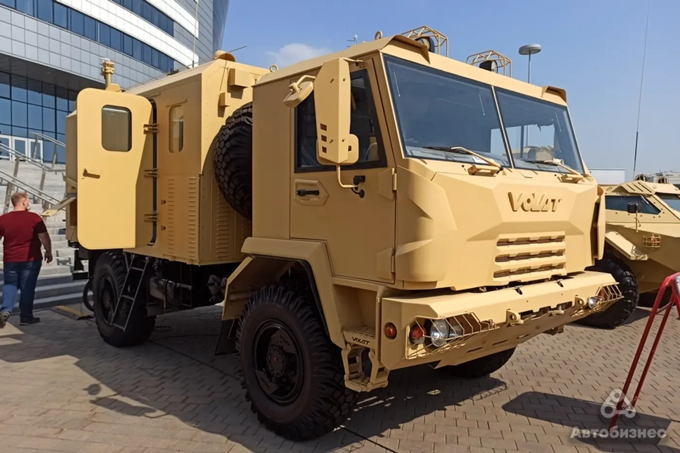 На основе армейского МЗКТ-500200 создается гражданский грузовик