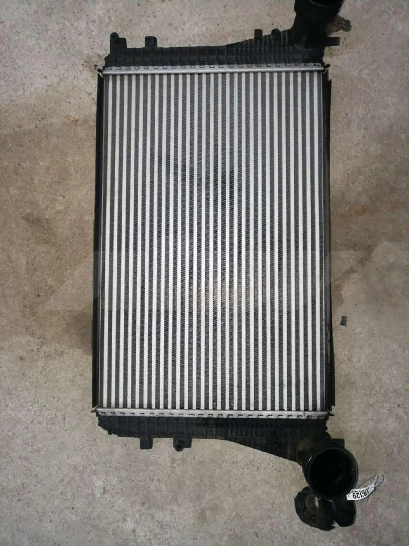 Интеркулер к Volkswagen Golf 2008