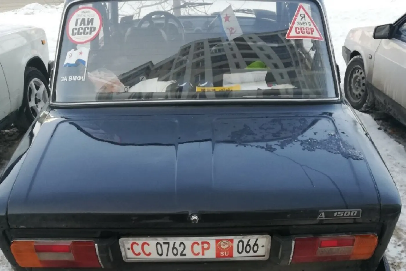 Печатают свои "права" и "номера". Граждане СССР, которые до сих пор ездят по дорогам Беларуси