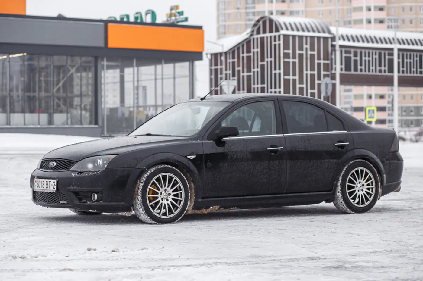 "У нас такое не ценится, а зря". Мнение владельца 240-сильного Ford Mondeo ST
