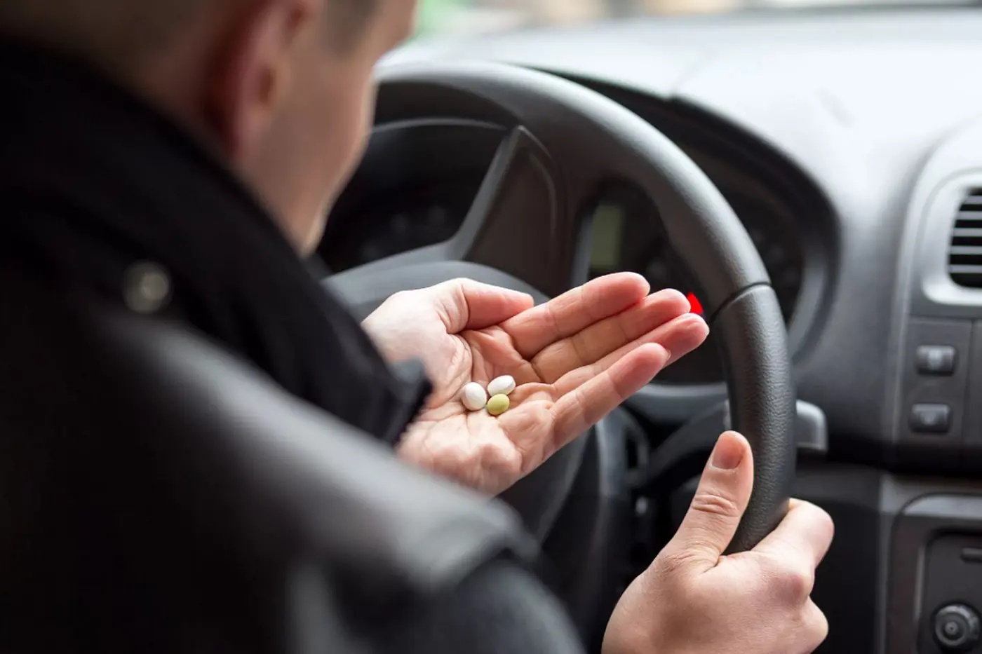 Выпил лекарство от простуды и стал пешеходом? Разбираемся в вопросе
