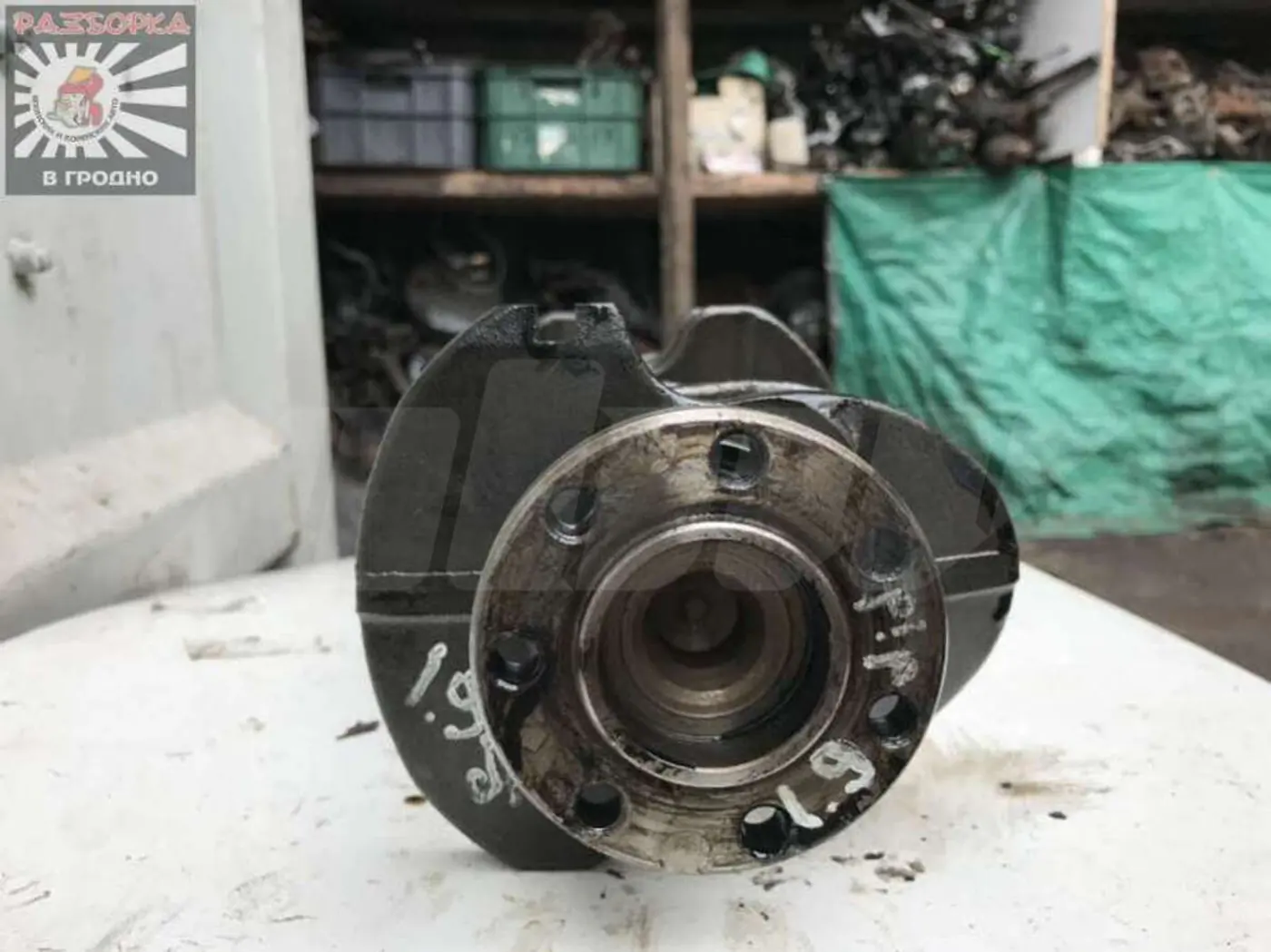 Коленвал к Mitsubishi Carisma 2000