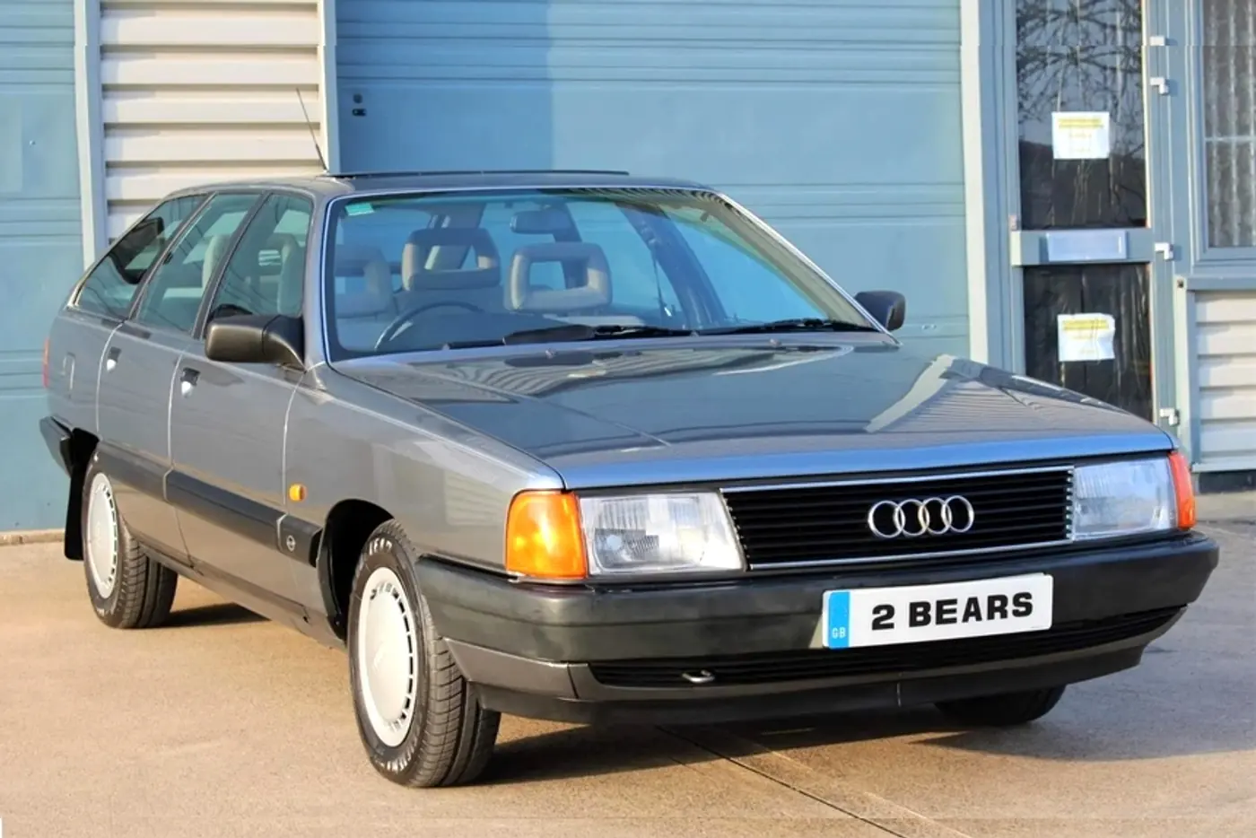 32-летний универсал Audi 100 Avant 2.0 E в идеальном состоянии из пресс-парка выставлен на продажу