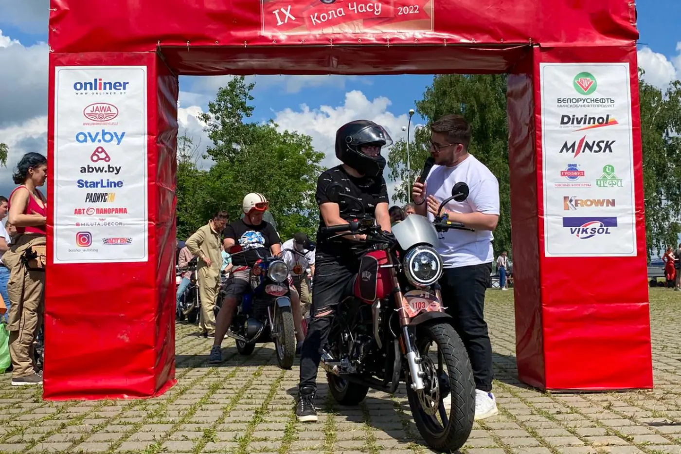 "Кола Часу"-2022: от бельгийского Gillet Herstal до индийской "Явы"