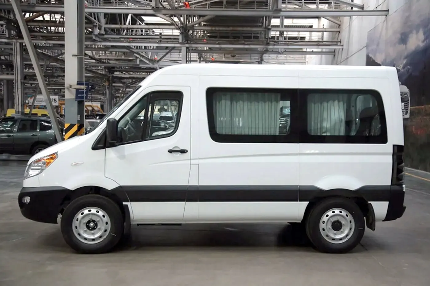 "Соллерс Авто" не будет собирать фургоны JAC Sunray в Елабуге вместо Ford Transit. Как это поможет МАЗу
