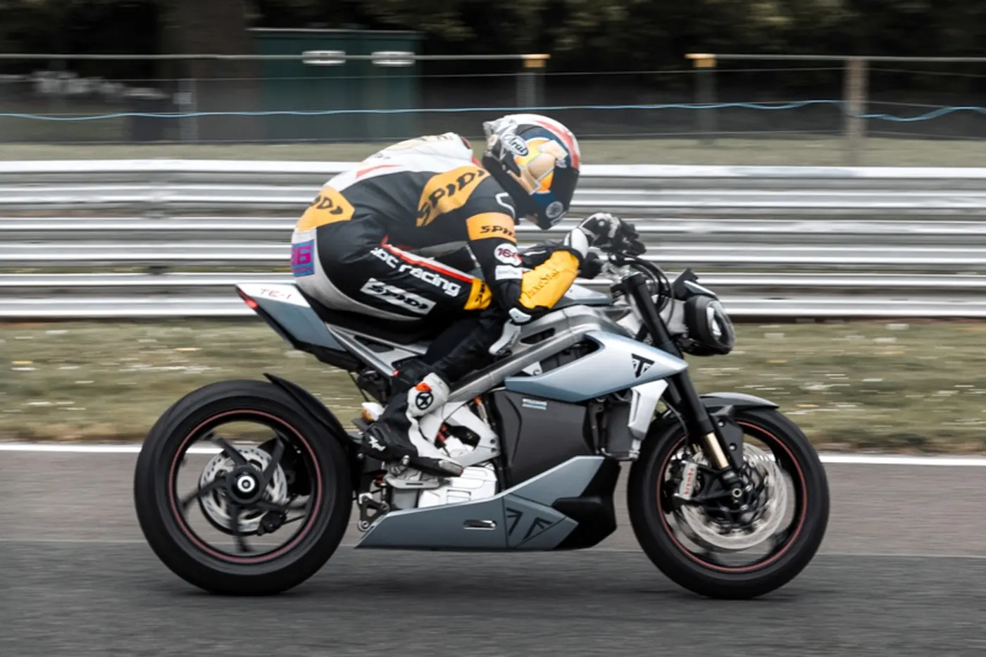 Британская Triumph Motorcycles разработала инновационный электробайк TE-1
