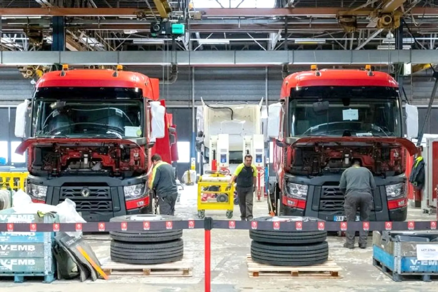 Компания Renault Trucks начнет выпуск подержанных автозапчастей для грузовиков
