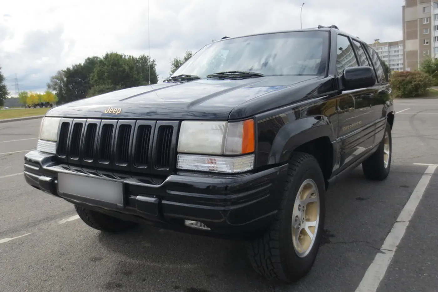 "Повезло, что машину купили с пробегом лишь 20 тысяч". Мнение владельца Jeep Grand Cherokee