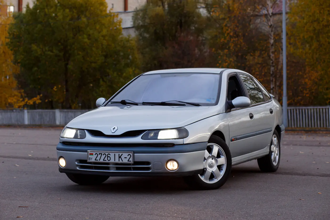 "Старые машины главное – не запускать". Мнение владельца Renault Laguna