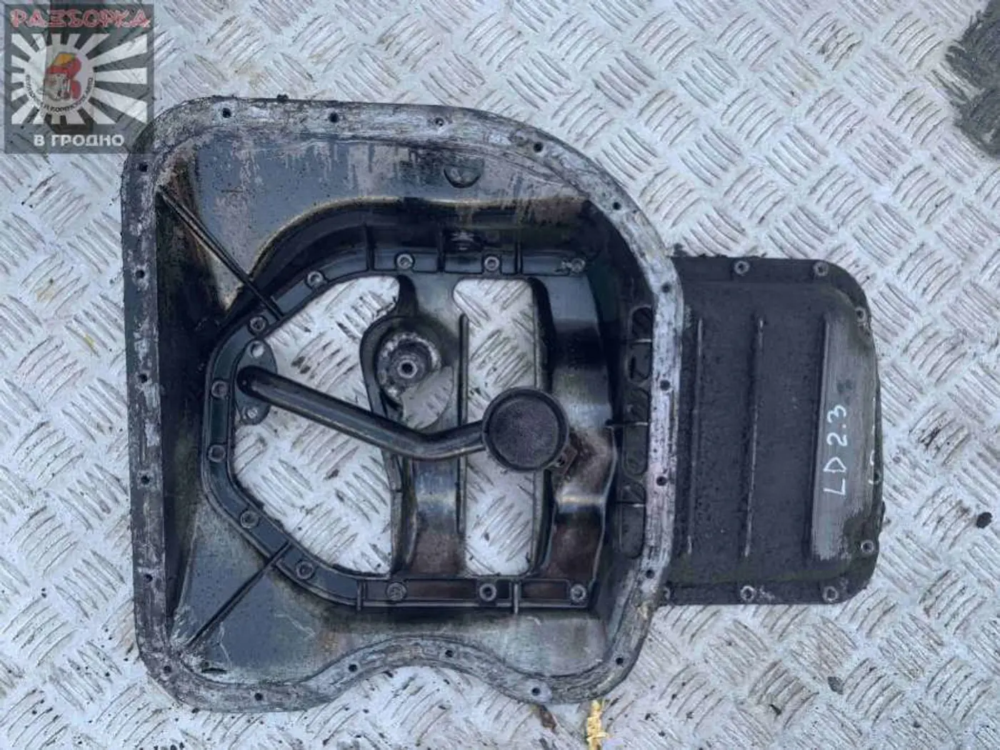 Поддон к Nissan Vanette 1998