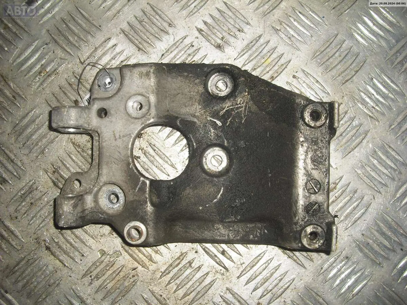 Подушка крепления двигателя к Mazda 3 2006