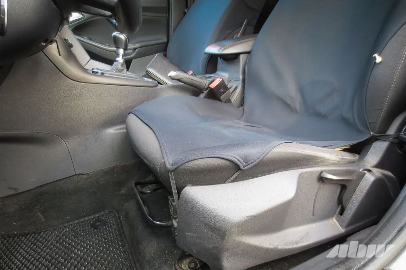 Ford_Focus_место_водителя