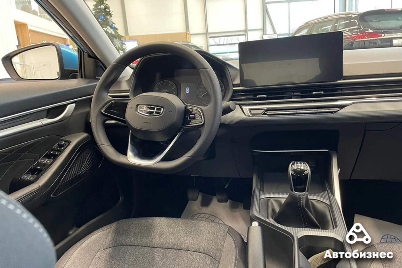 На класс выше? Знакомимся с новым седаном Geely Emgrand