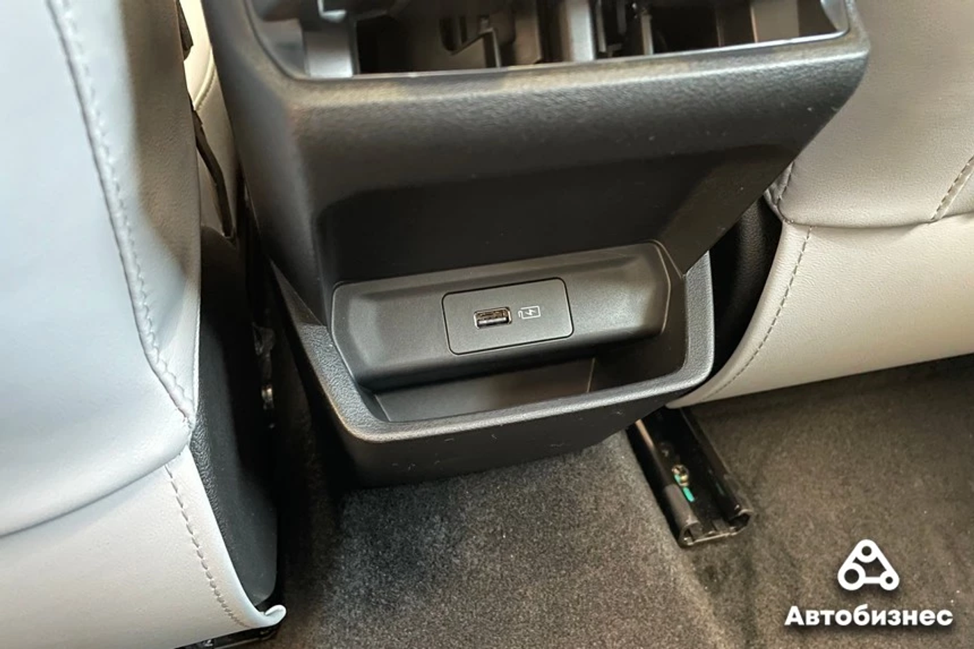 На класс выше? Знакомимся с новым седаном Geely Emgrand