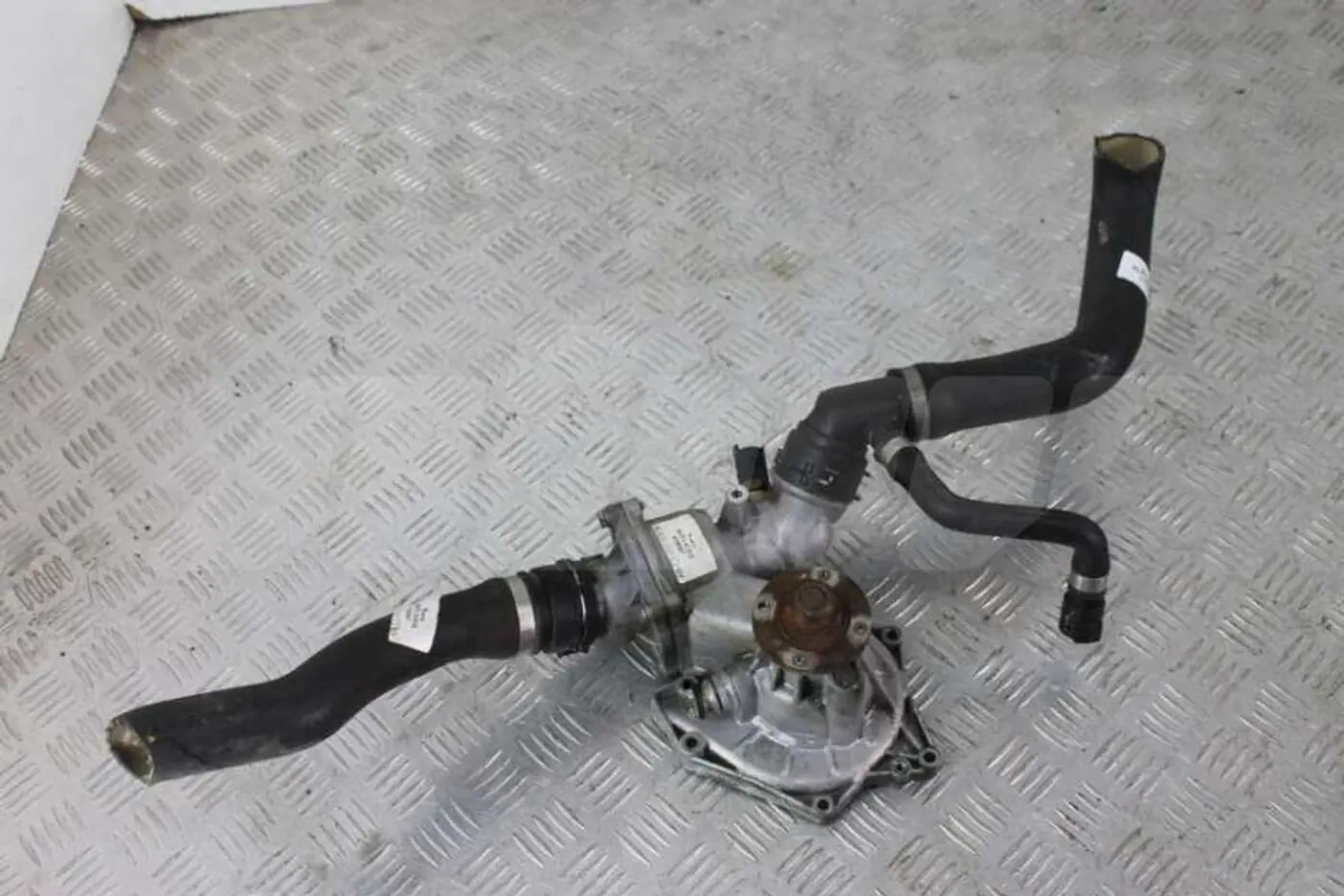 Помпа к BMW X5 2002