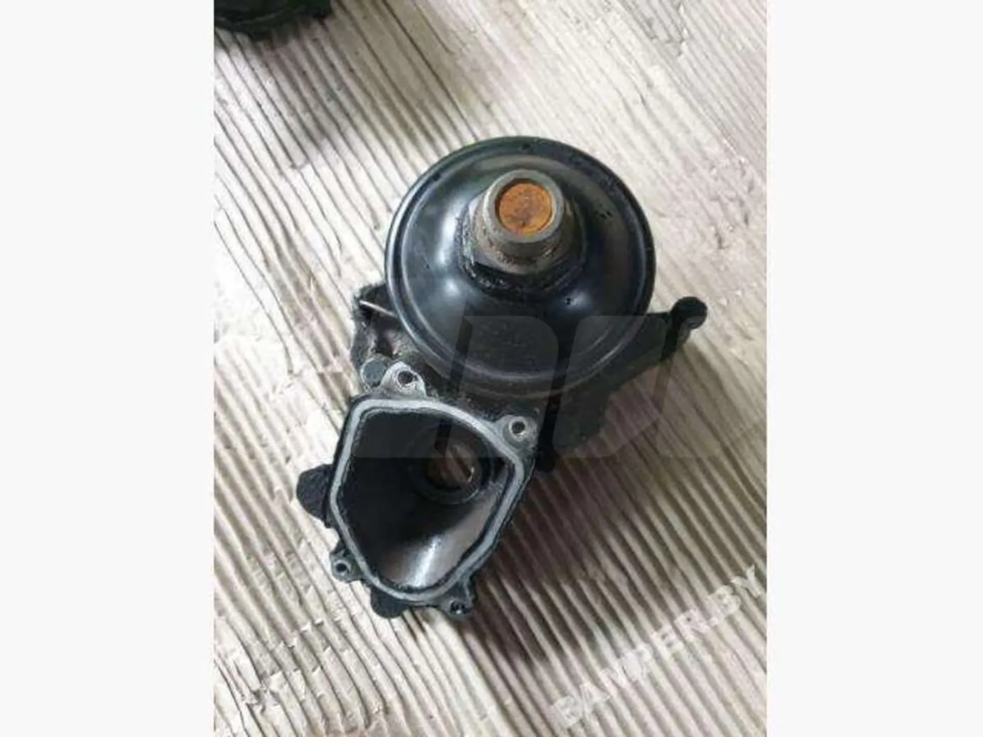 Помпа к BMW 5 2001