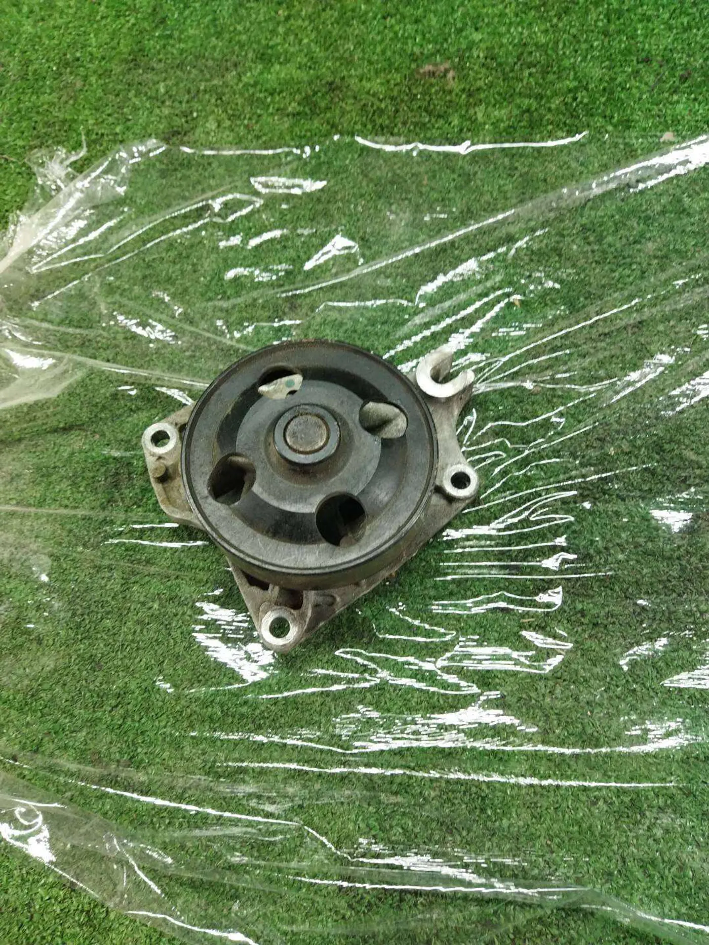 Помпа к Mazda 2 2008
