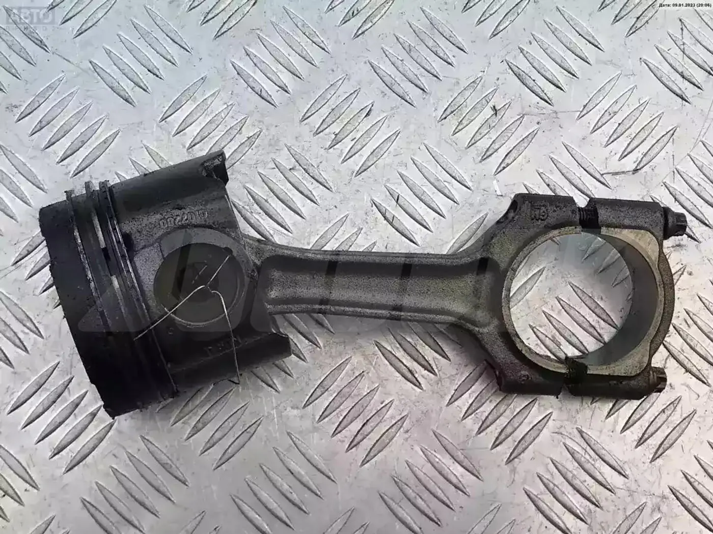 Поршень к Opel Vectra 2004