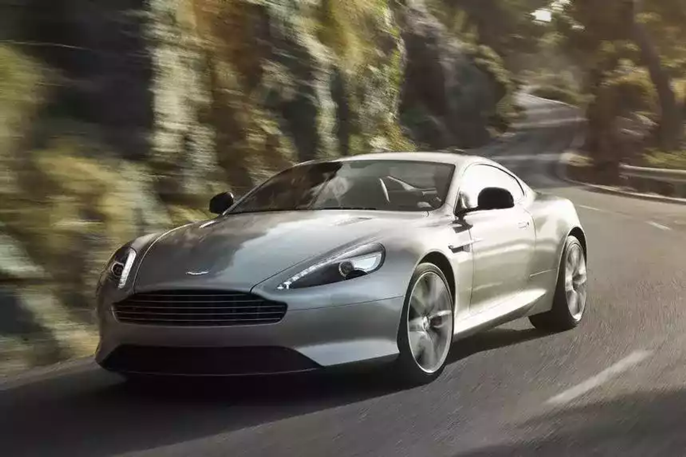 Легенда Aston Martin: вспоминаем основные вехи 110-летней истории британской марки