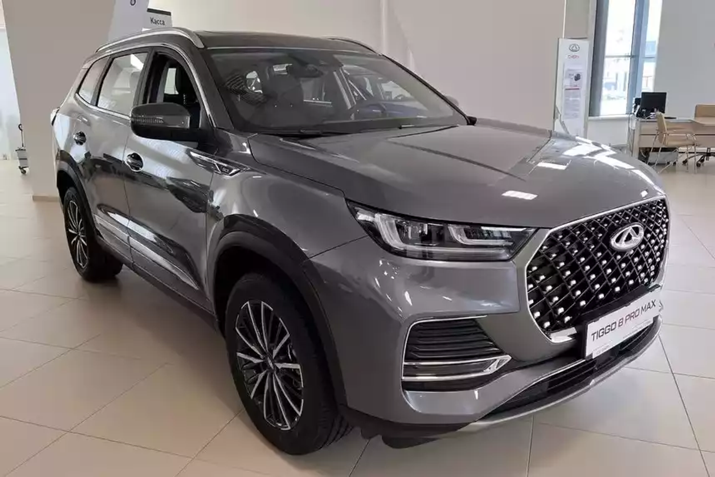 В Минск прибыл полноприводный кроссовер Chery Tiggo 8 Pro Max. Что с ценой и оснащением?