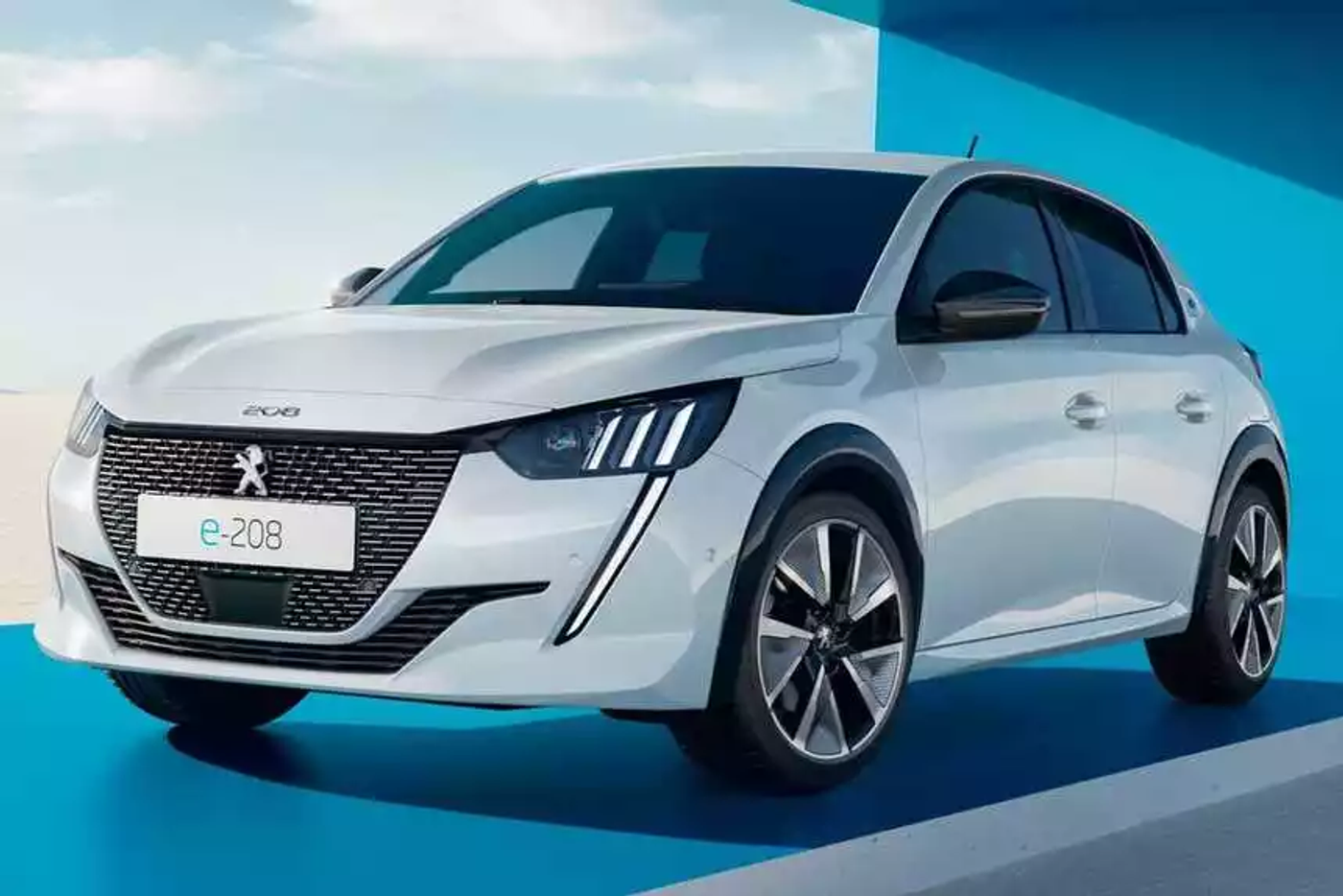 Авторынок Европы: Golf проваливается, на первое место выходит Peugeot 208