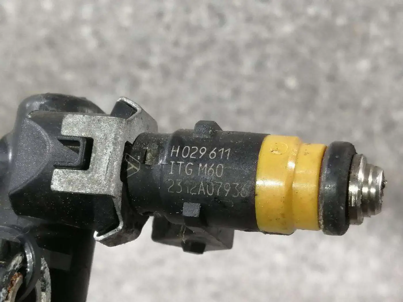 Форсунка к Renault Kangoo 2000