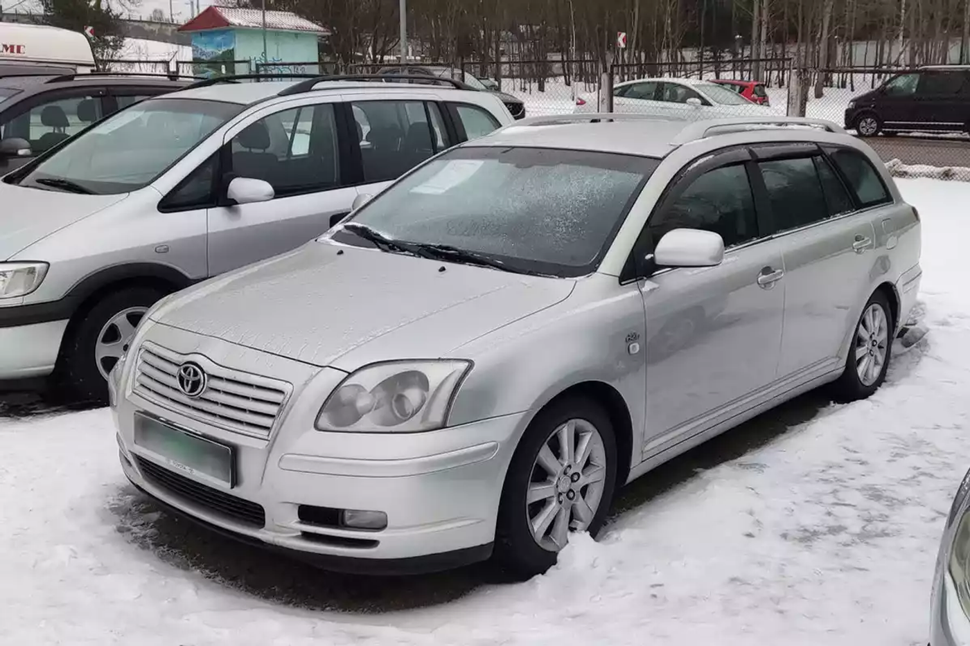 Последние настоящие. В каком состоянии продают сегодня Toyota Avensis T250