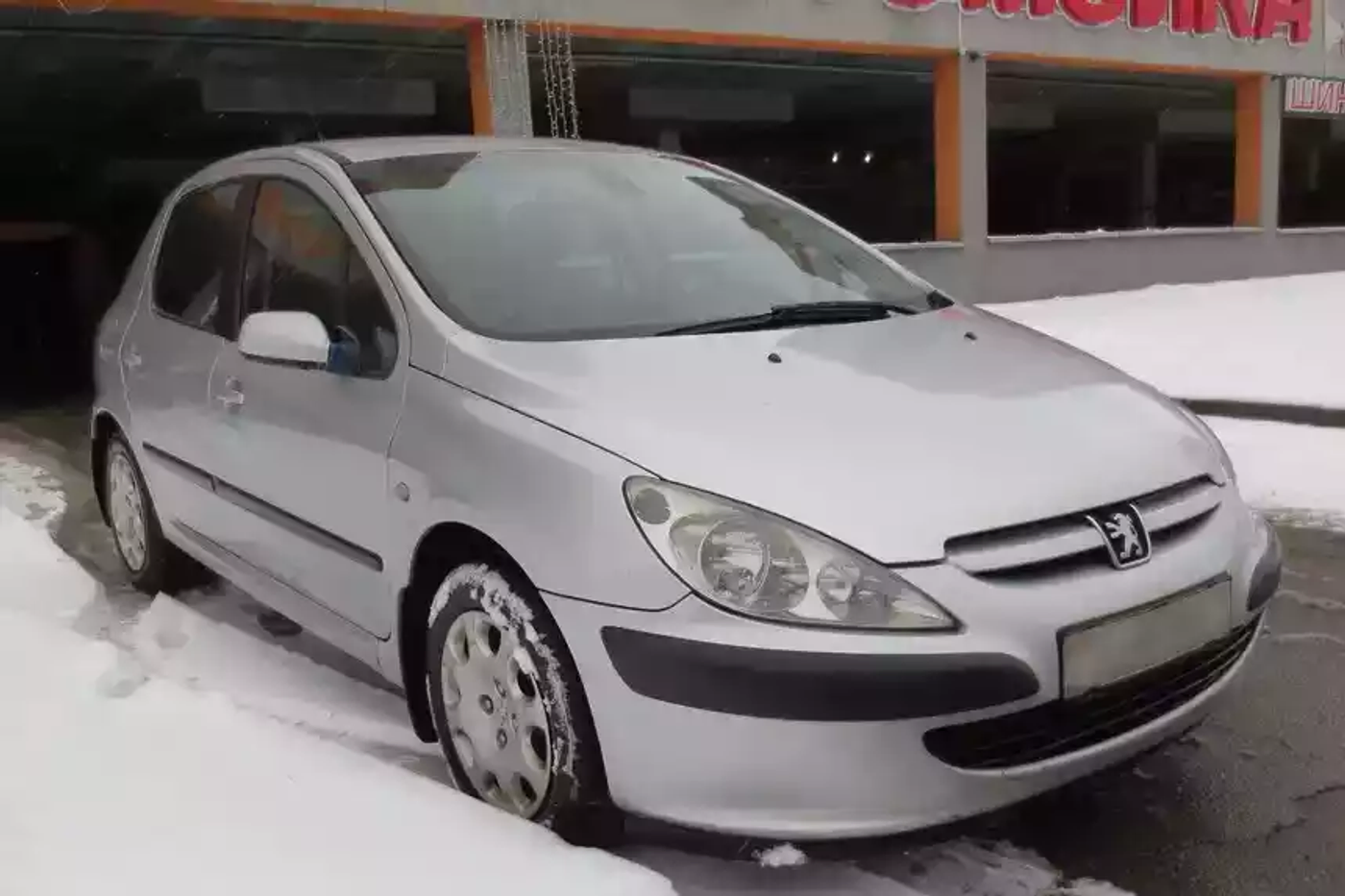 "Никто не верит, за сколько купил его 14 лет назад". Мнение владельца Peugeot 307