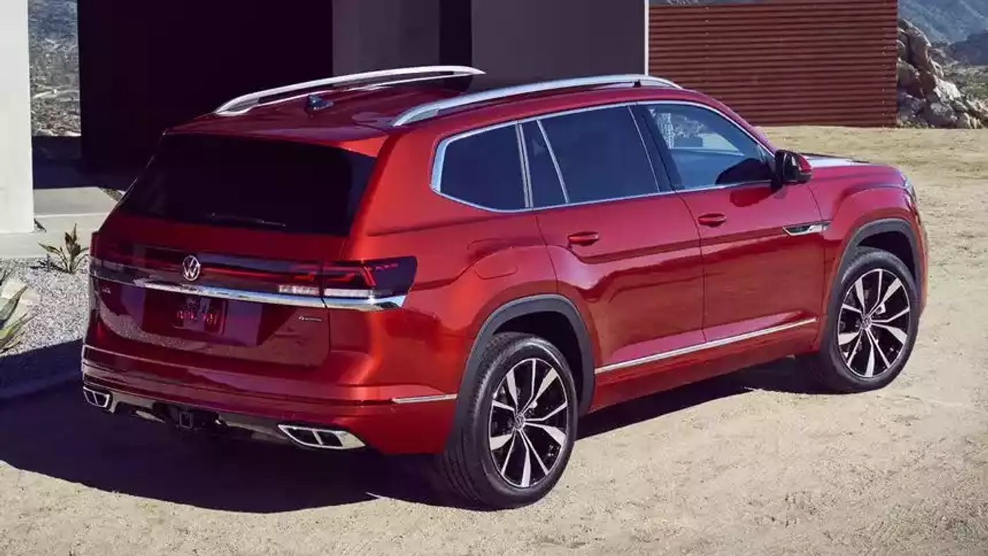 Volkswagen Atlas получил новое лицо, но потерял мотор V6