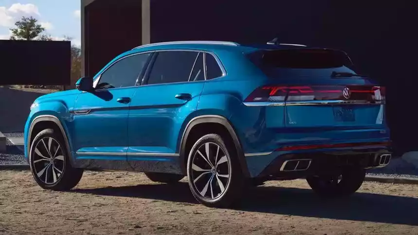 Volkswagen Atlas получил новое лицо, но потерял мотор V6