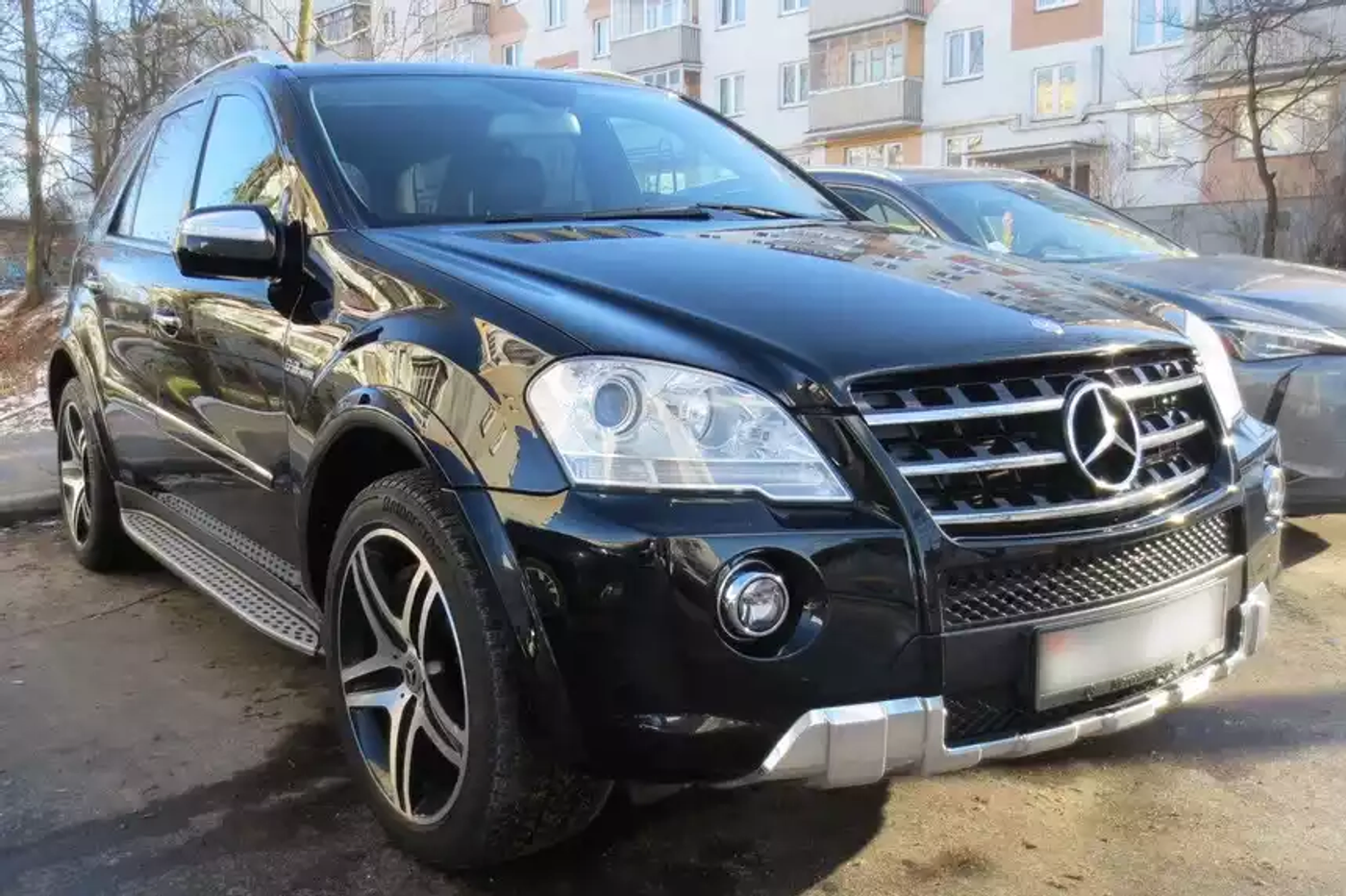 "Бояться надо не AMG, а решений Mercedes". Мнение владельца Mercedes-Benz ML63 AMG