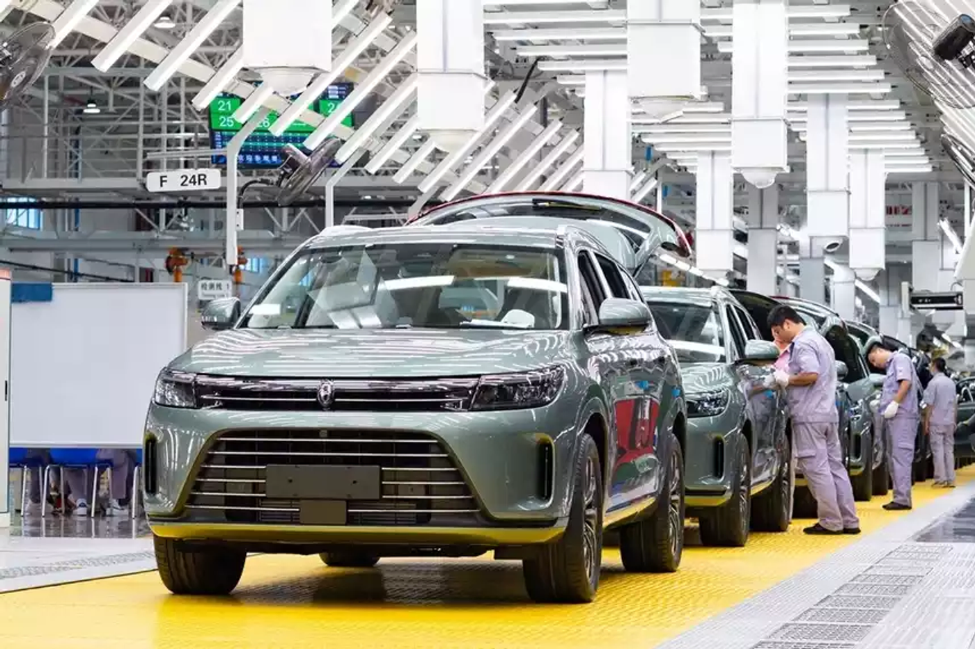 Golf теряет лидерство в Европе, Toyota впереди планеты. Мировой авторынок в 2022 году