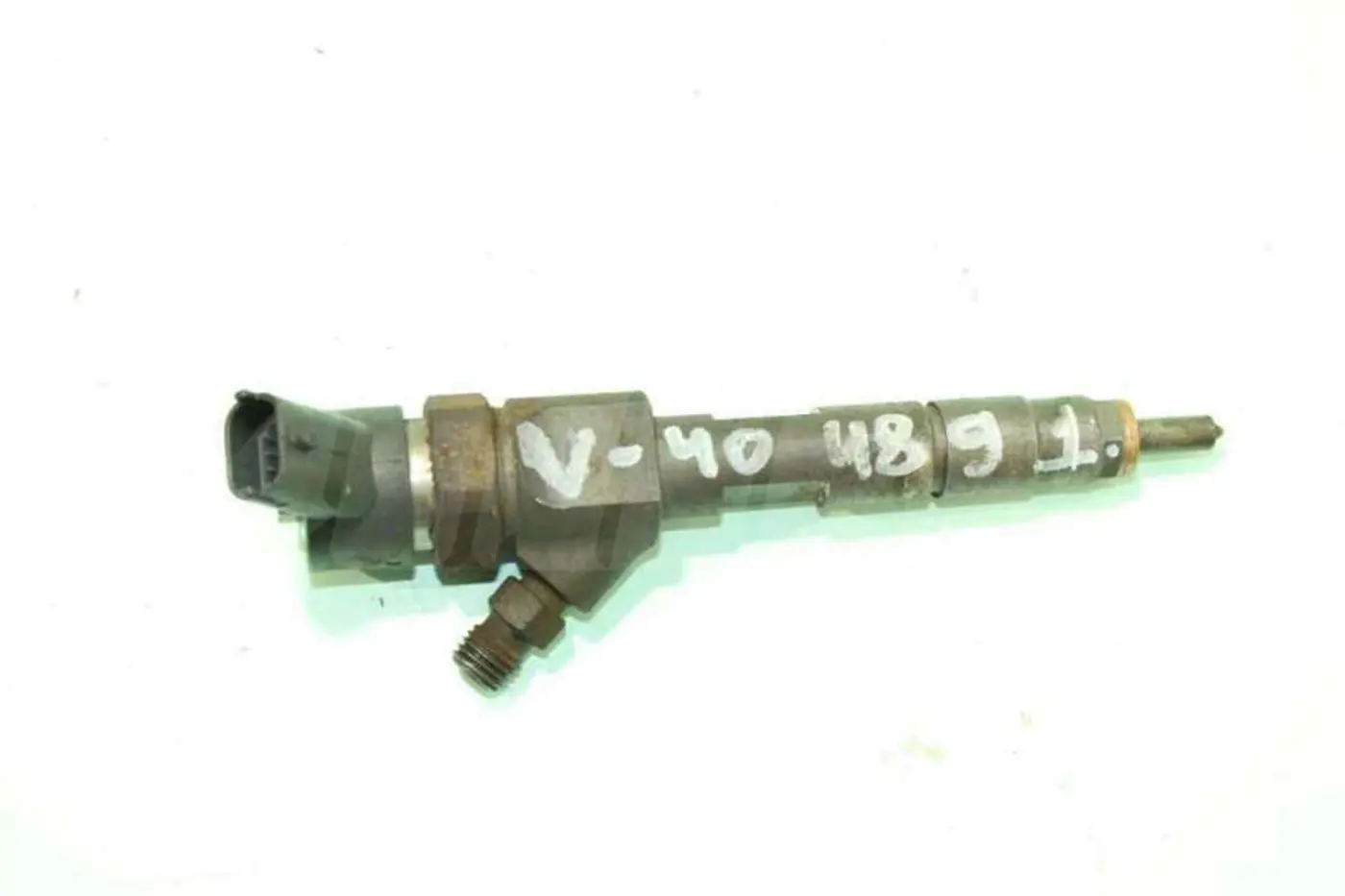 Форсунка к Volvo V40 2002