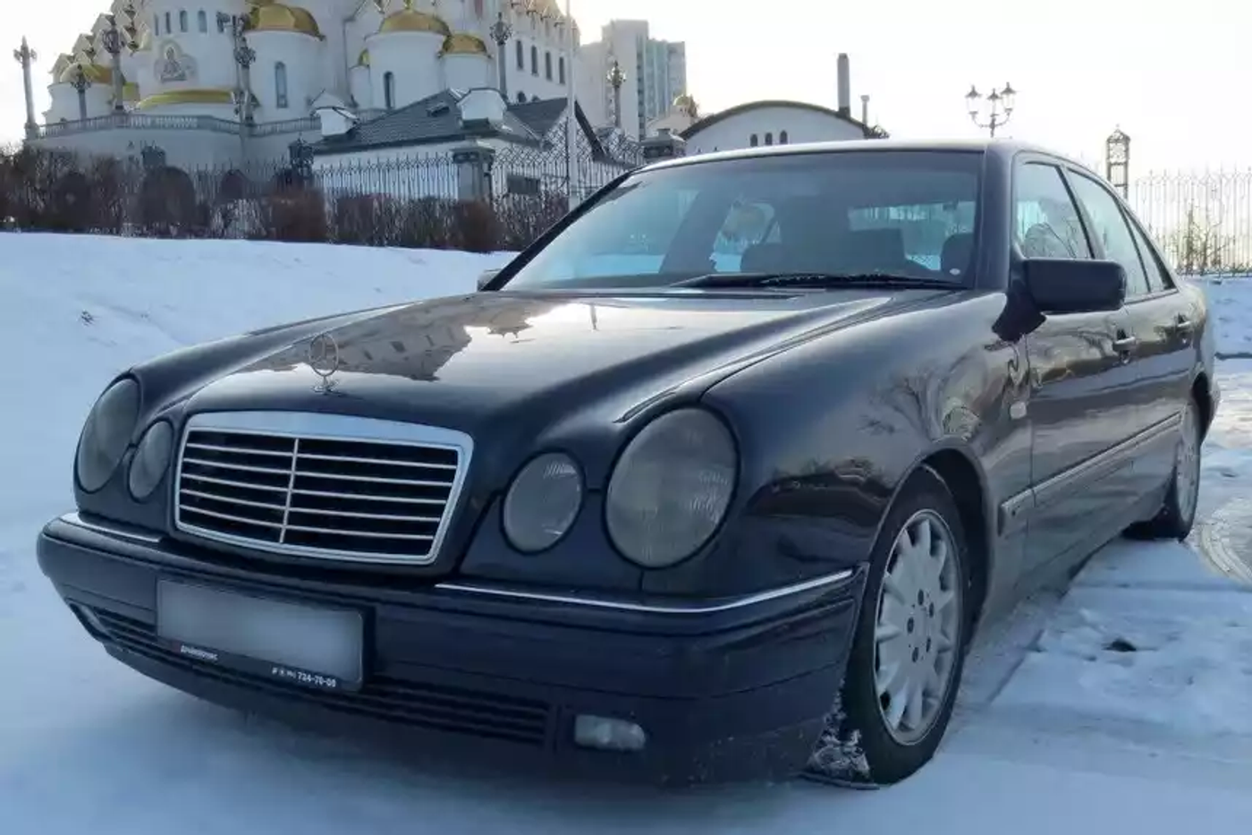"Каждый начинающий должен пройти через это". Мнение владельца Mercedes-Benz W210