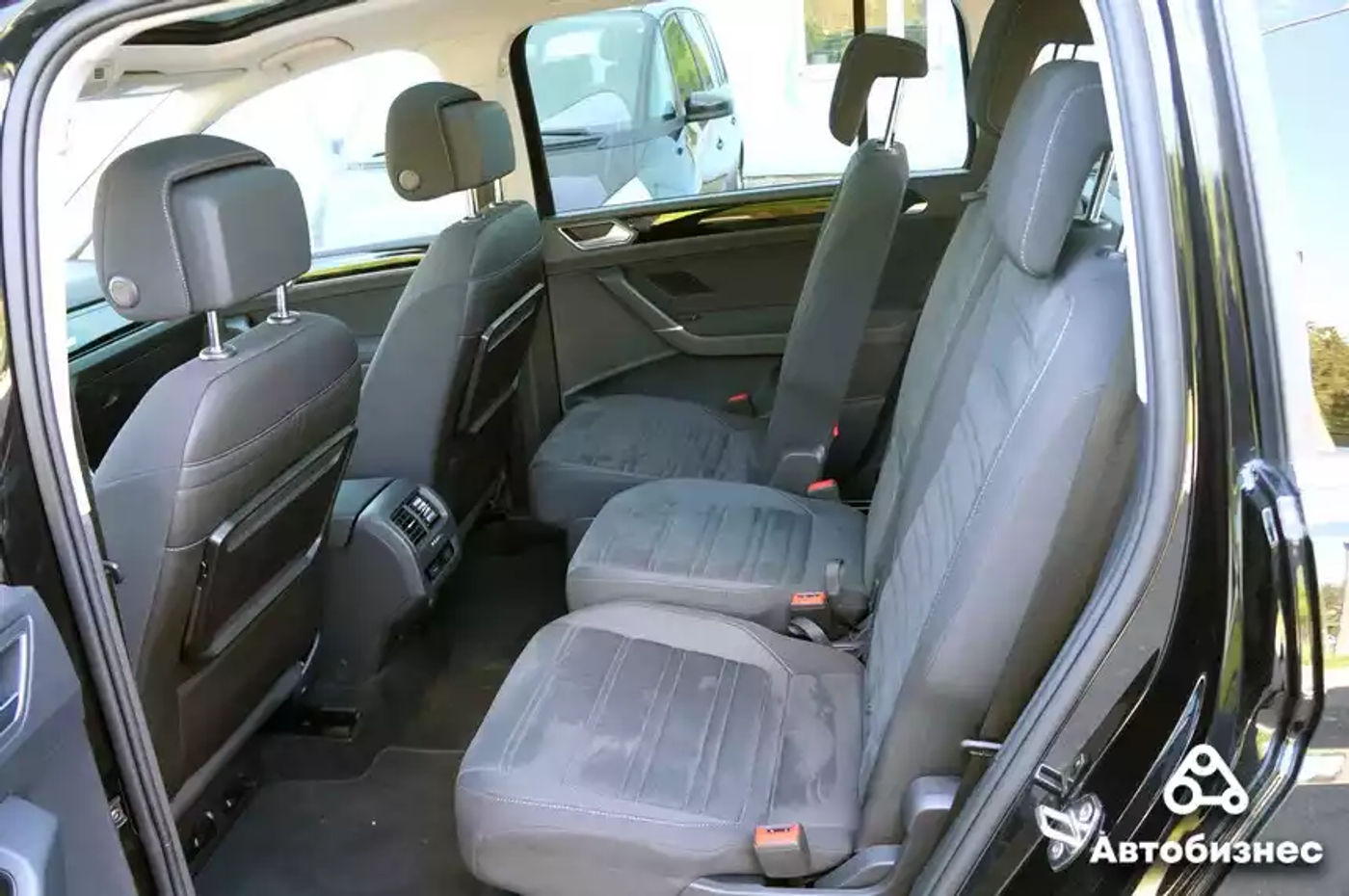 Современный народный? Чем способен огорчить подержанный Volkswagen Touran II