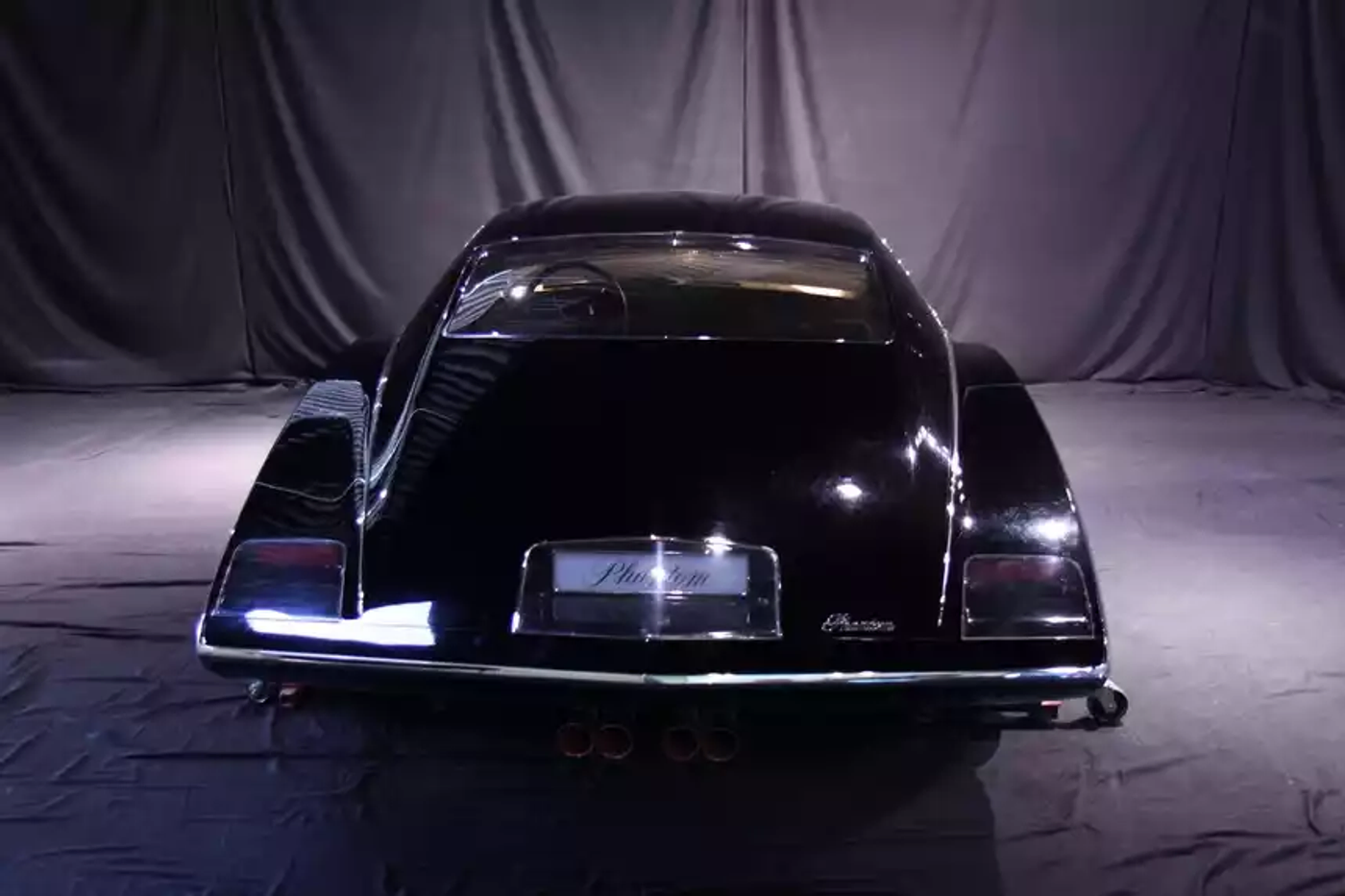 Тайком создать автомобиль и выкрасть его. Самый красивый уход на пенсию в автомобильном мире