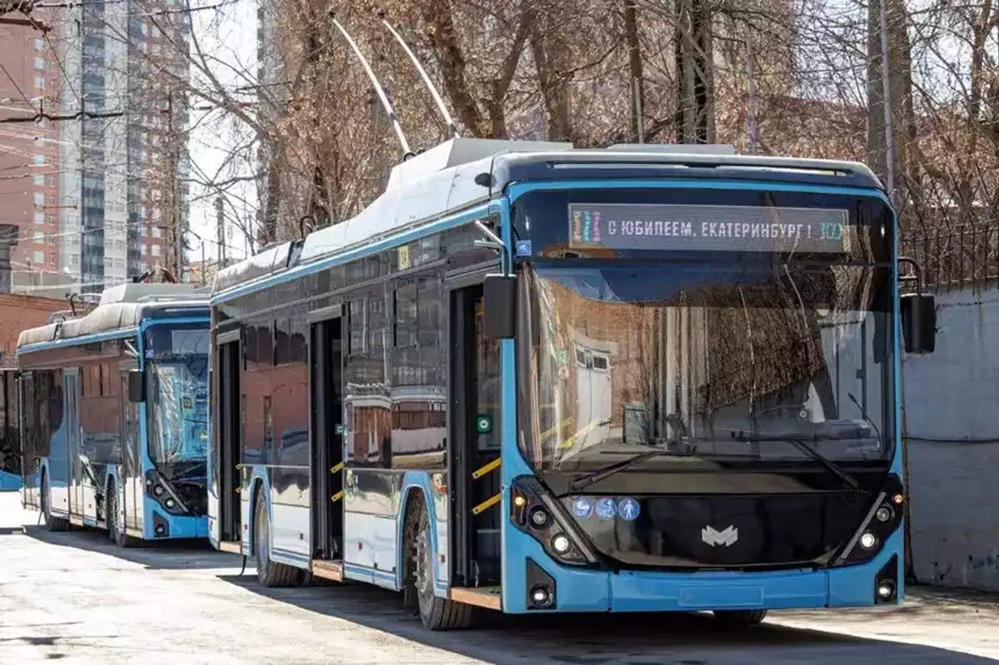 "Ольгерды" с УАХ начали поступать в Екатеринбург. Мэр города назвал троллейбусы подарком