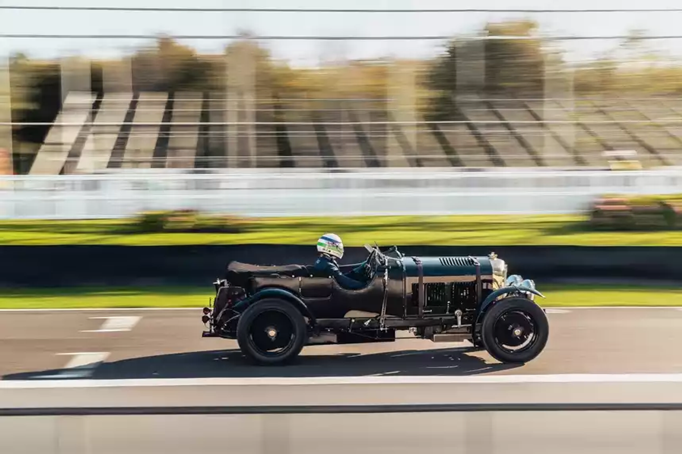 Самый быстрый автомобиль конца 1920-х возвращается: на нем будут гоняться!