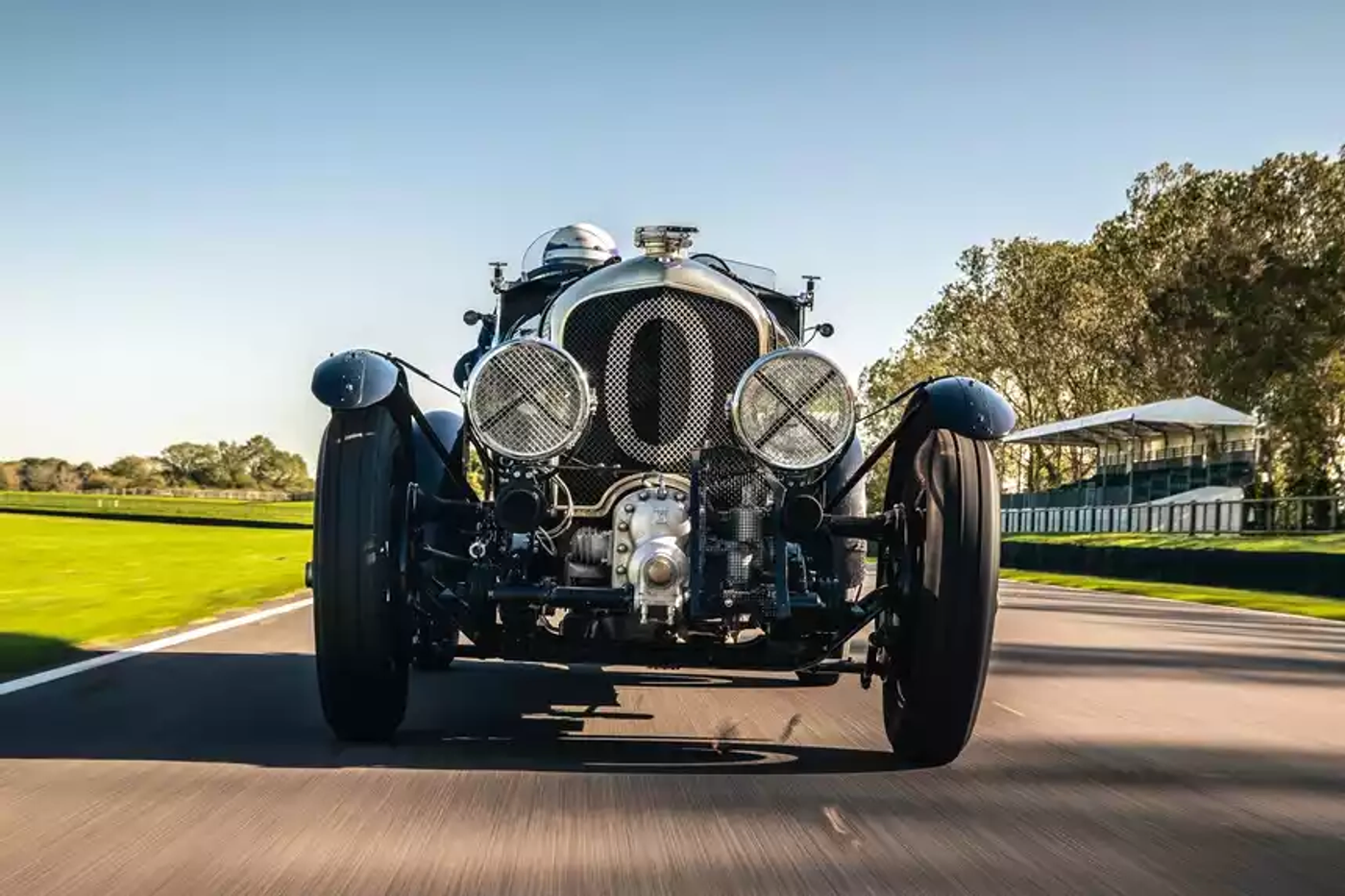Самый быстрый автомобиль конца 1920-х возвращается: на нем будут гоняться!