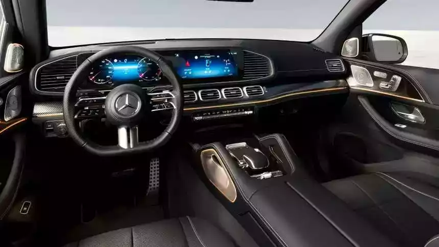 Mercedes-Benz обновил внедорожник GLS и добавил ему мощности