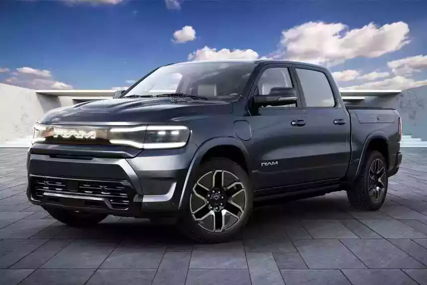 Запас хода до 805 километров! Объявлены характеристики электропикапа RAM 1500 REV