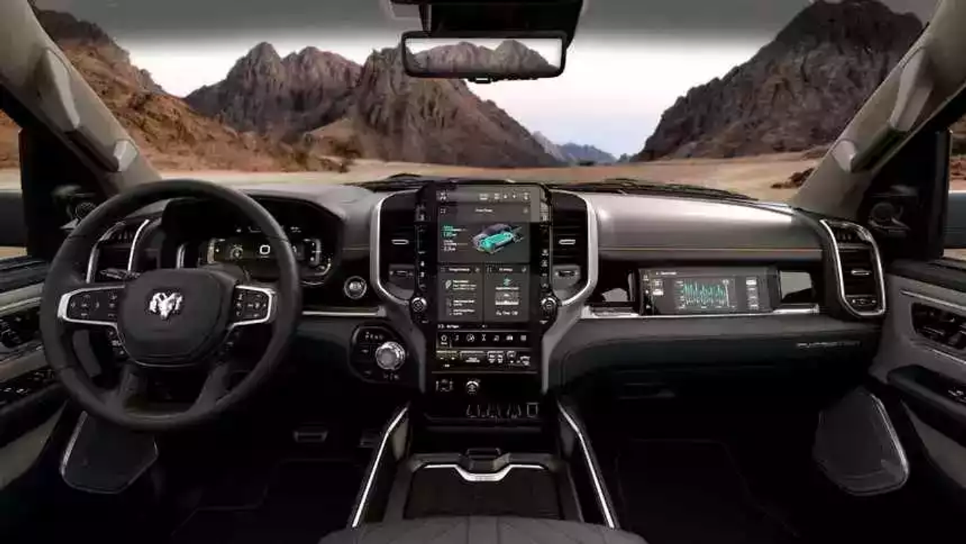 Запас хода до 805 километров! Объявлены характеристики электропикапа RAM 1500 REV