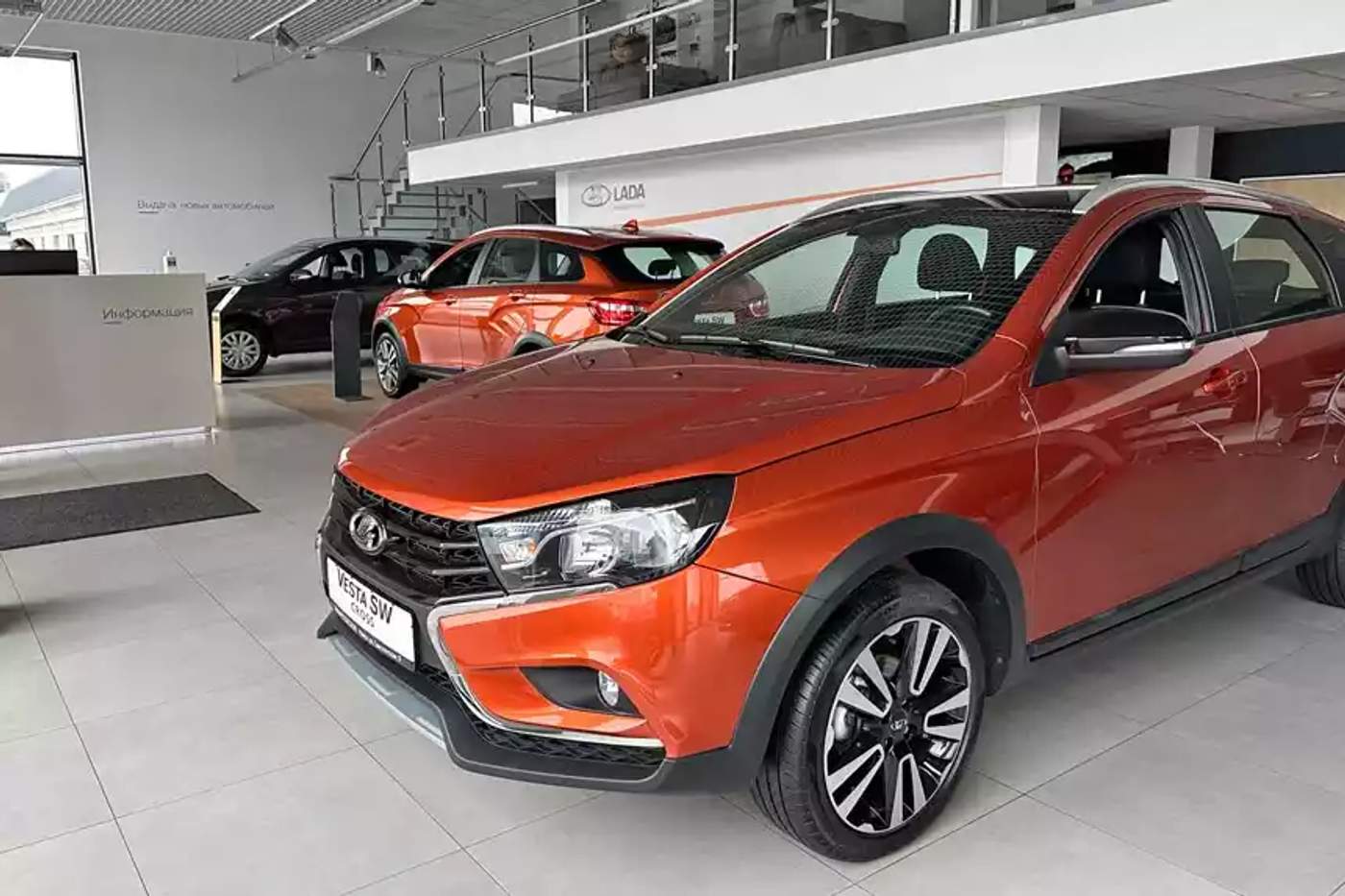 Volkswagen закончились, за Geely очередь. Что сегодня в наличии у дилеров