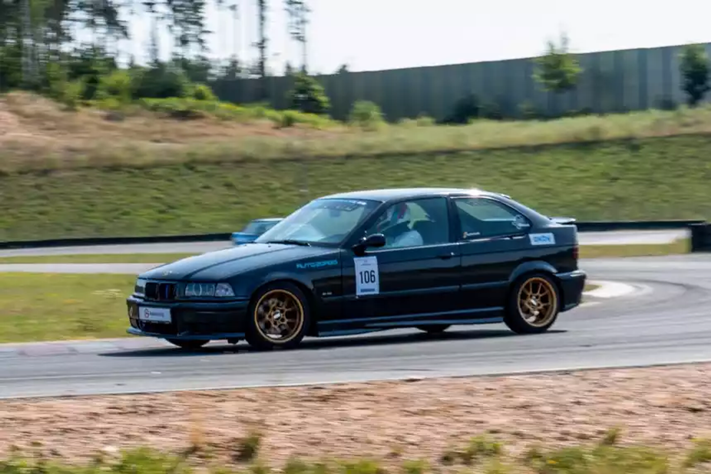 «Уговорили» мотор, пару коробок, а он все едет! Как поживает «злой» BMW E36