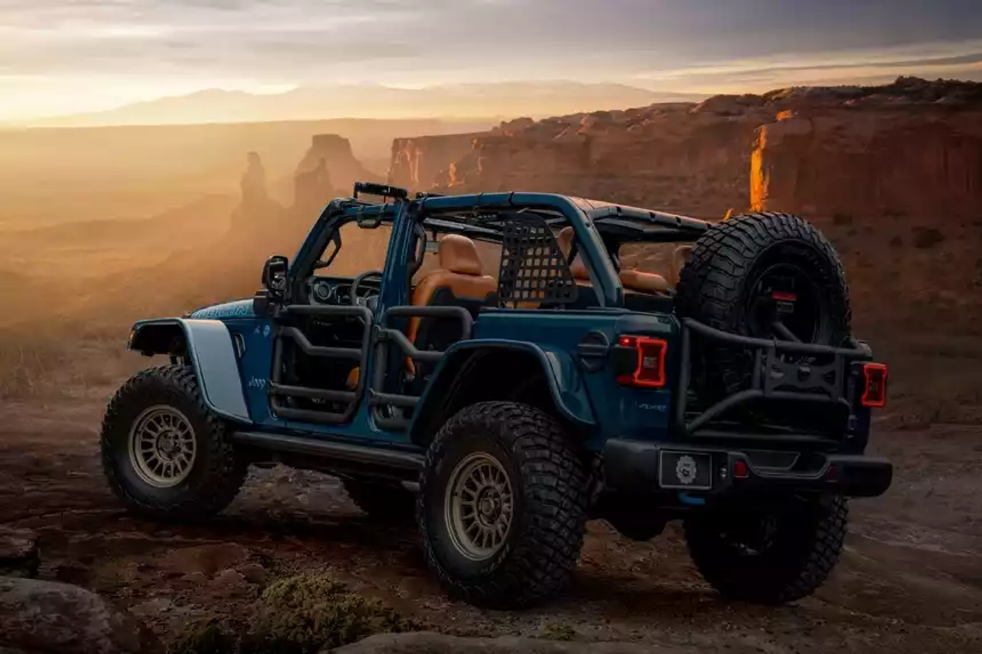 Пасхальные Jeep: что показали на фестивале американских внедорожников в Юте?